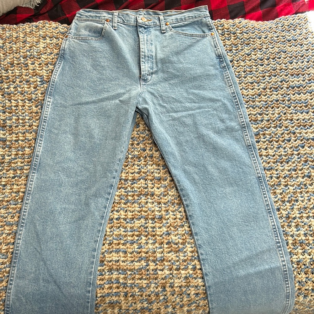 Woman’s Wrangler Jeans